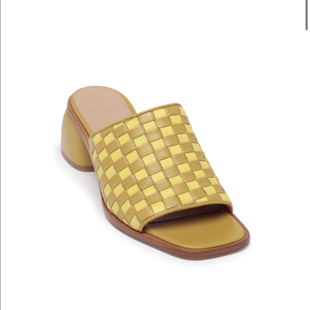 Paloma Wool Chess Mule